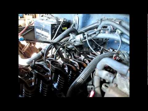 1983 Jeep 258 valve cover gasket swap 3 - YouTube