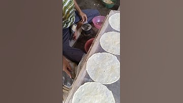 Thumbnail of Proses produksi emping melinjo super medel 12 cm, khas Pare