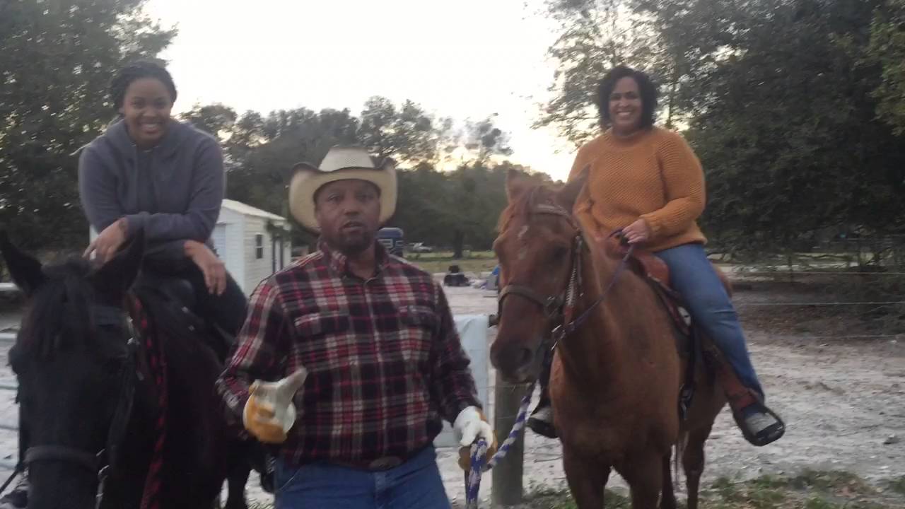 Kickin Spur Ranch KICKIN SPURS RODEOS - YouTube