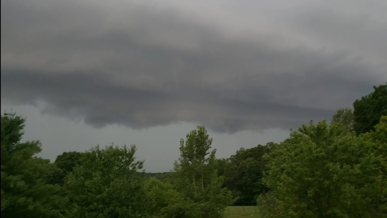 Severe warned storm with intense thunder and lightning - YouTube