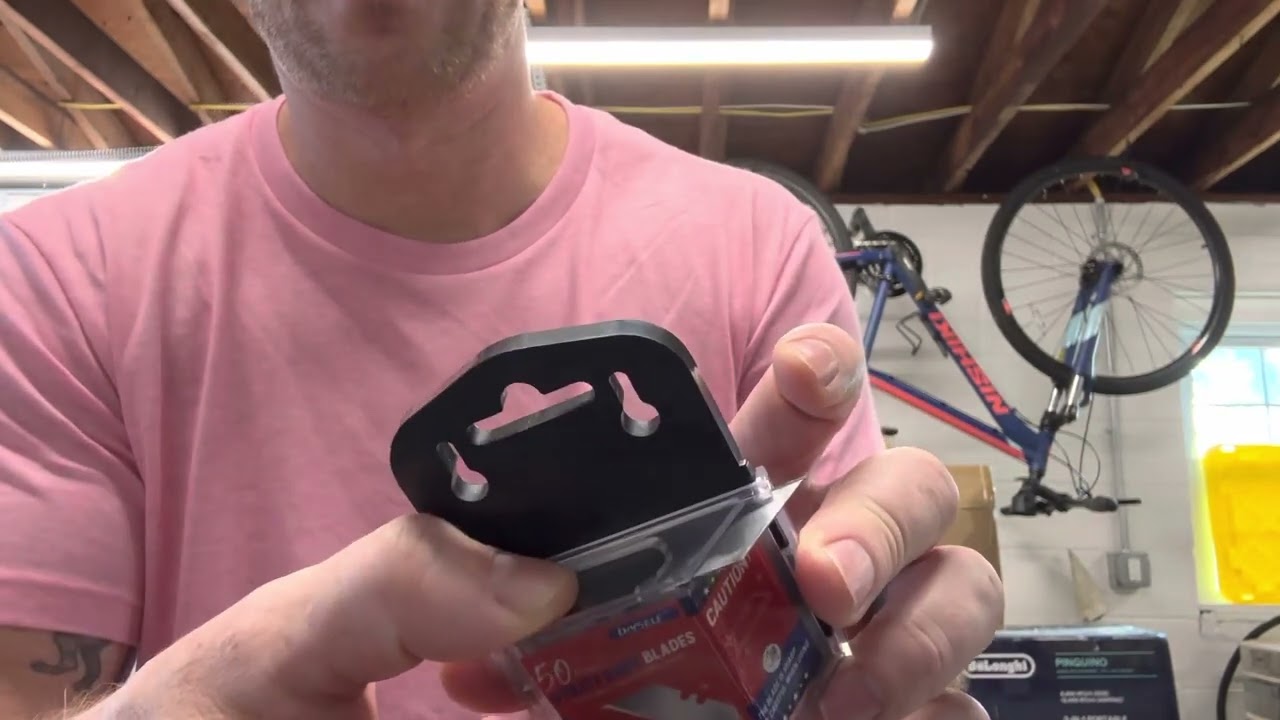 DIYSELF 50 Pack Utility Knife Blades, SK5 Steel Box Cutter Blades with Dispenser - 1 Minute Review