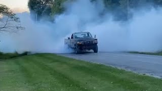 OBS FORD 7.3 POWERSTROKE DIESEL  BEATDOWN CRAZY BURNOUTS