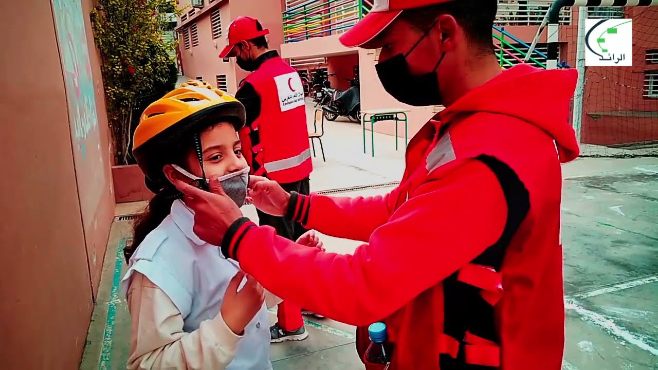 نظمت م.م.الرائد نشاطا تحسيسيا حول السلامة الطرقية بمشاركة الامن الوطني والهلال الاحمر