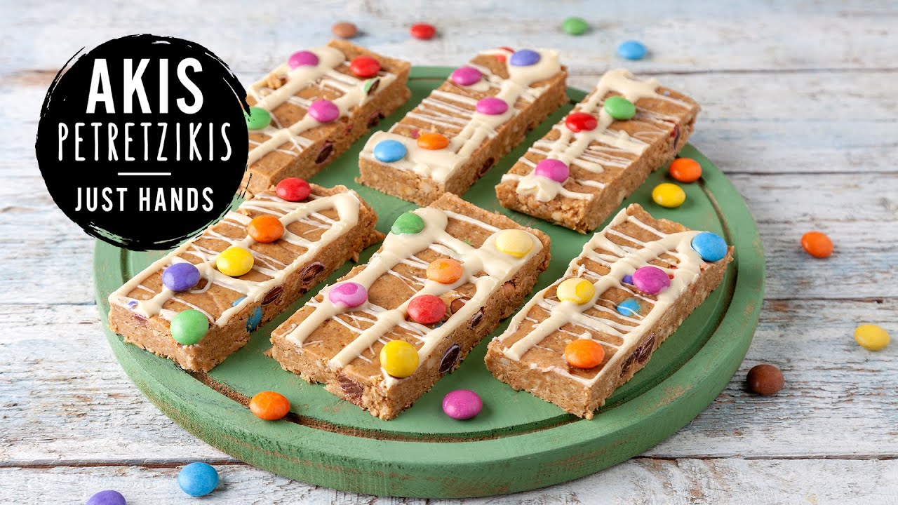 Oatmeal Energy Bars with Chocolate Candies | Akis Petretzikis