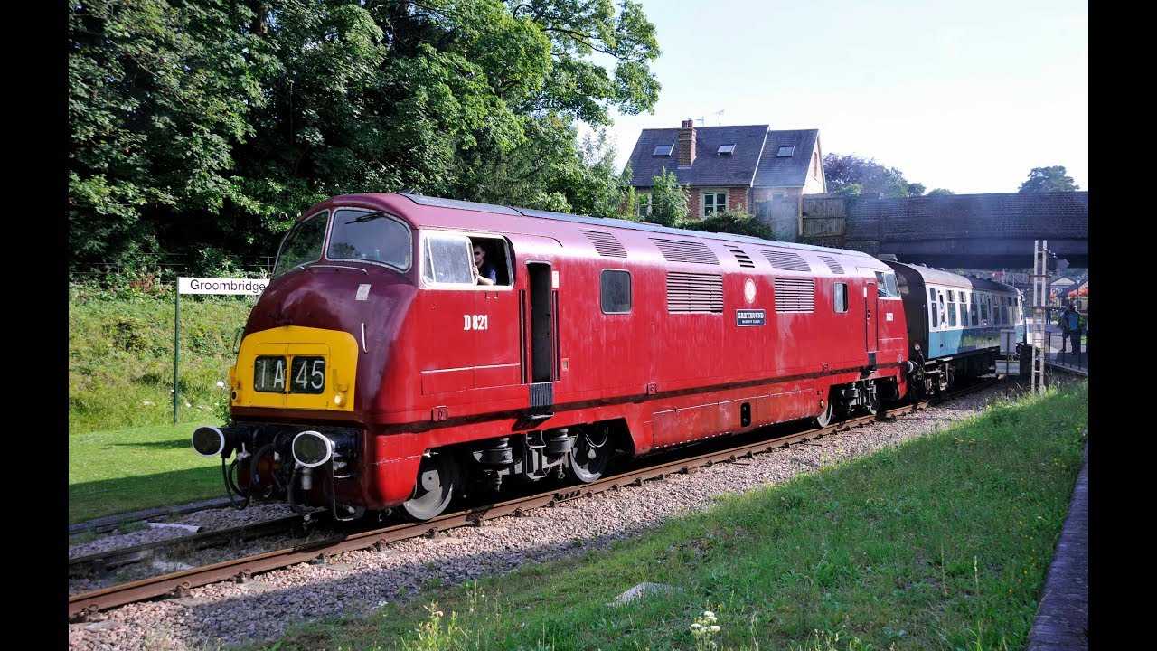 CLASS 42 'WARSHIP' D821 GREYHOUND AT WORK ON THE SPA VALLEY RAILWAY