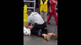 WALMART @ I-240, OKC OK, STAFF ATTEMPTING TO KEEP PUBLIC FROM RECORDING ARREST OF A SHOPLIFTER