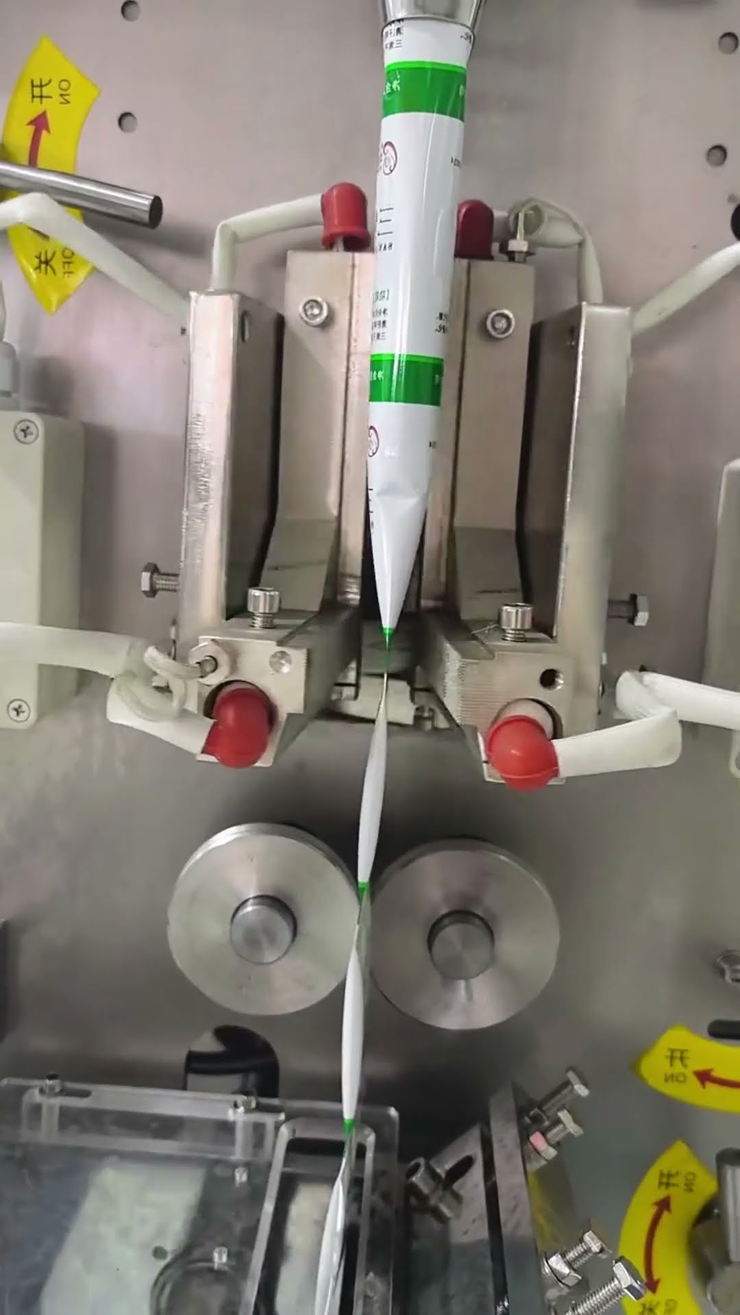 Pellet bag welding process- Good tools and machinery make work easy