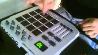 http://www.facebook.com/djxuxubh Sampleando até no Electro House......