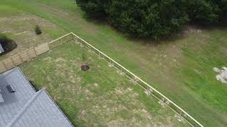 6' wood horizontal fence with 4' post and wire @newtampafence
