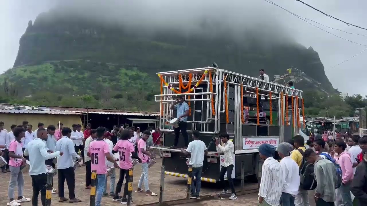 #आई_भवानी_ न्यू बॅण्ड ओपनिंग🤩💥 सप्तशृंगी गड 🚩🔥 शिव भगवा बॅण्ड गोराणे (नामपूर) 🎹🎤🎧USE HEADPHONES🎧