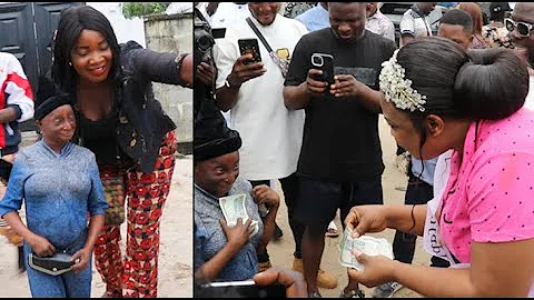 Aunty Ramota Surprised Everyone As Genesis Pastor Bow Down To Greet Her At Laide Barake' Birthday