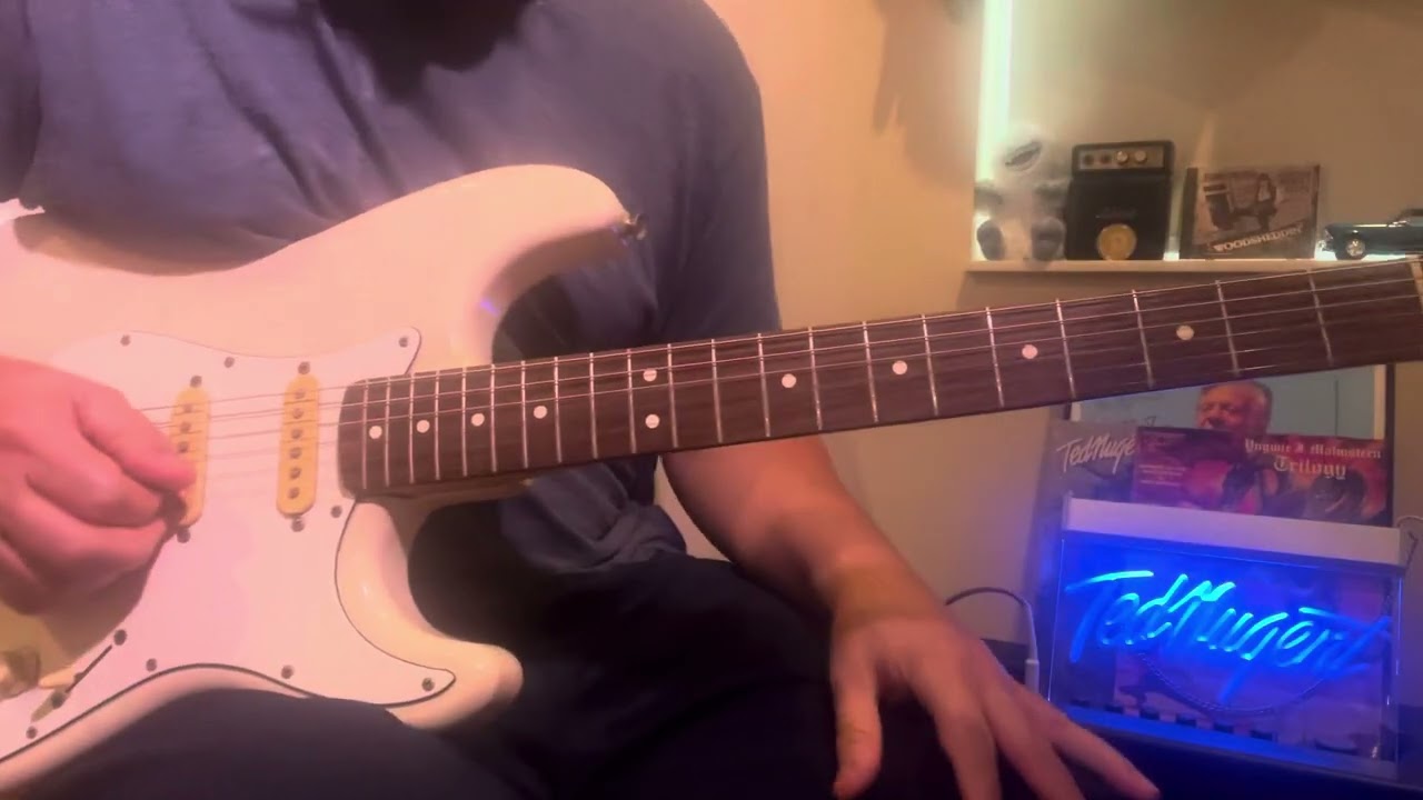 Awesome Jimi Hendrix Style Guitar Riff And Lesson. 