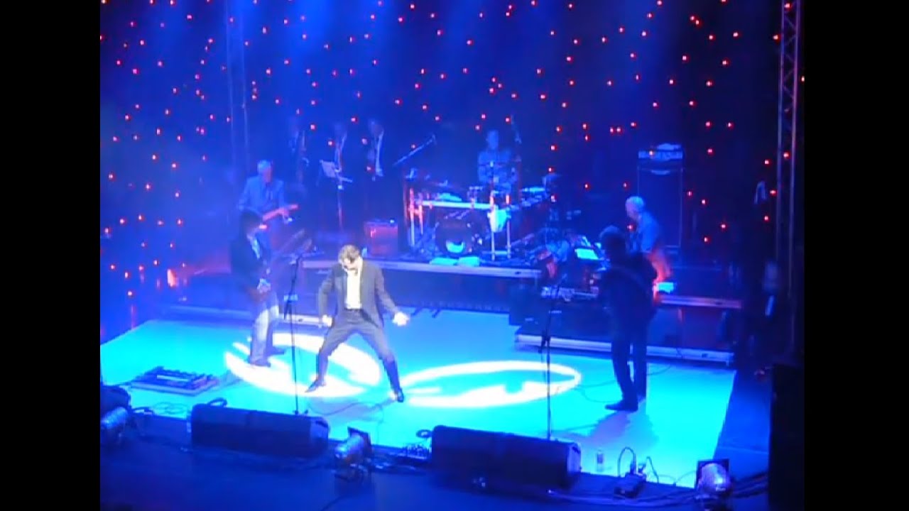 Wet Wet Wet - Love Is All Around - A Tribute To Tiger Tim MBE