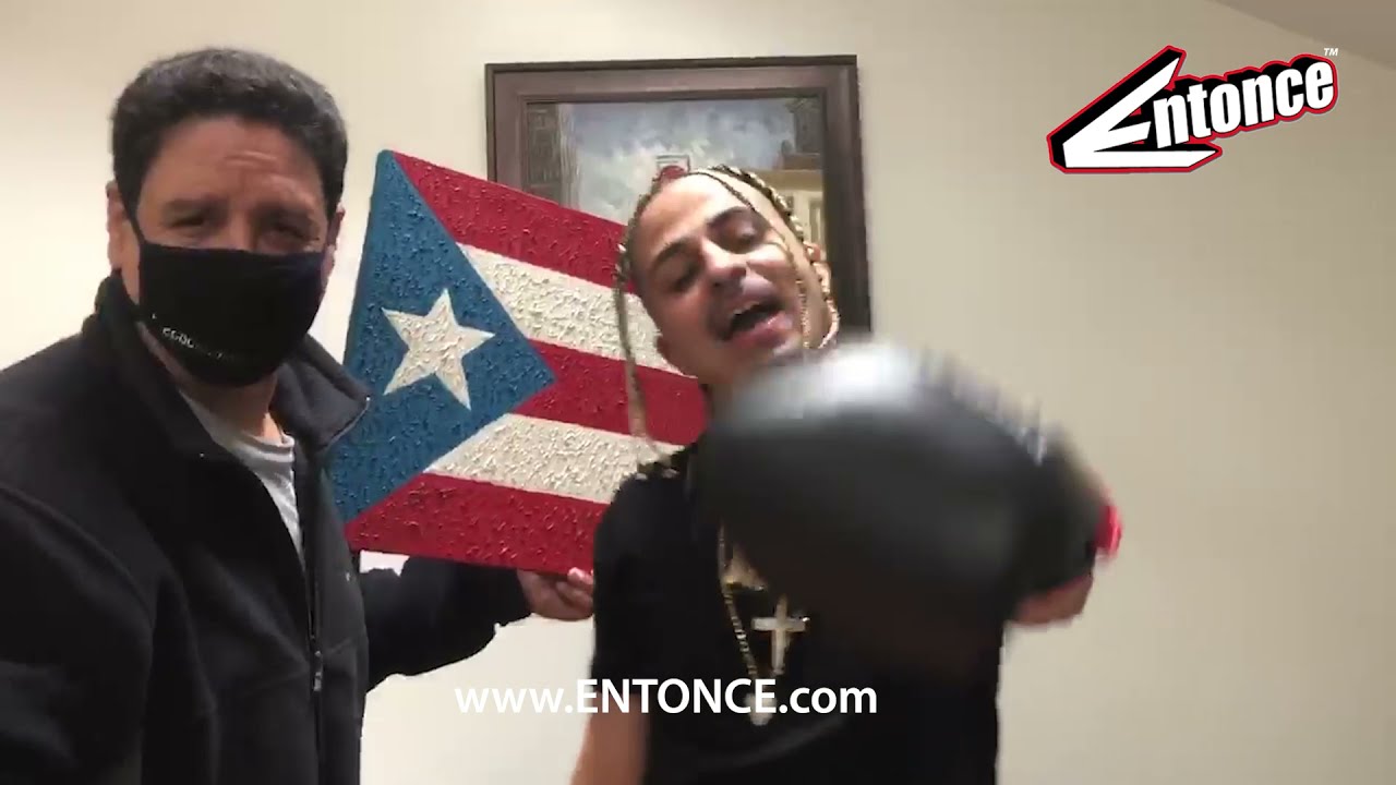 Entonce is there as Neiman Marcash makes a huge announcement!