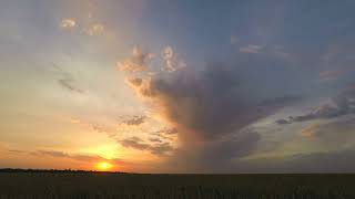 Cloud Symphony: Timelapse of Dynamic Cloud Formations ⏳☁️