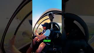 Why Can Pilots Open This Window While Flying? Why Can Pilots Open This Window While Flying?
