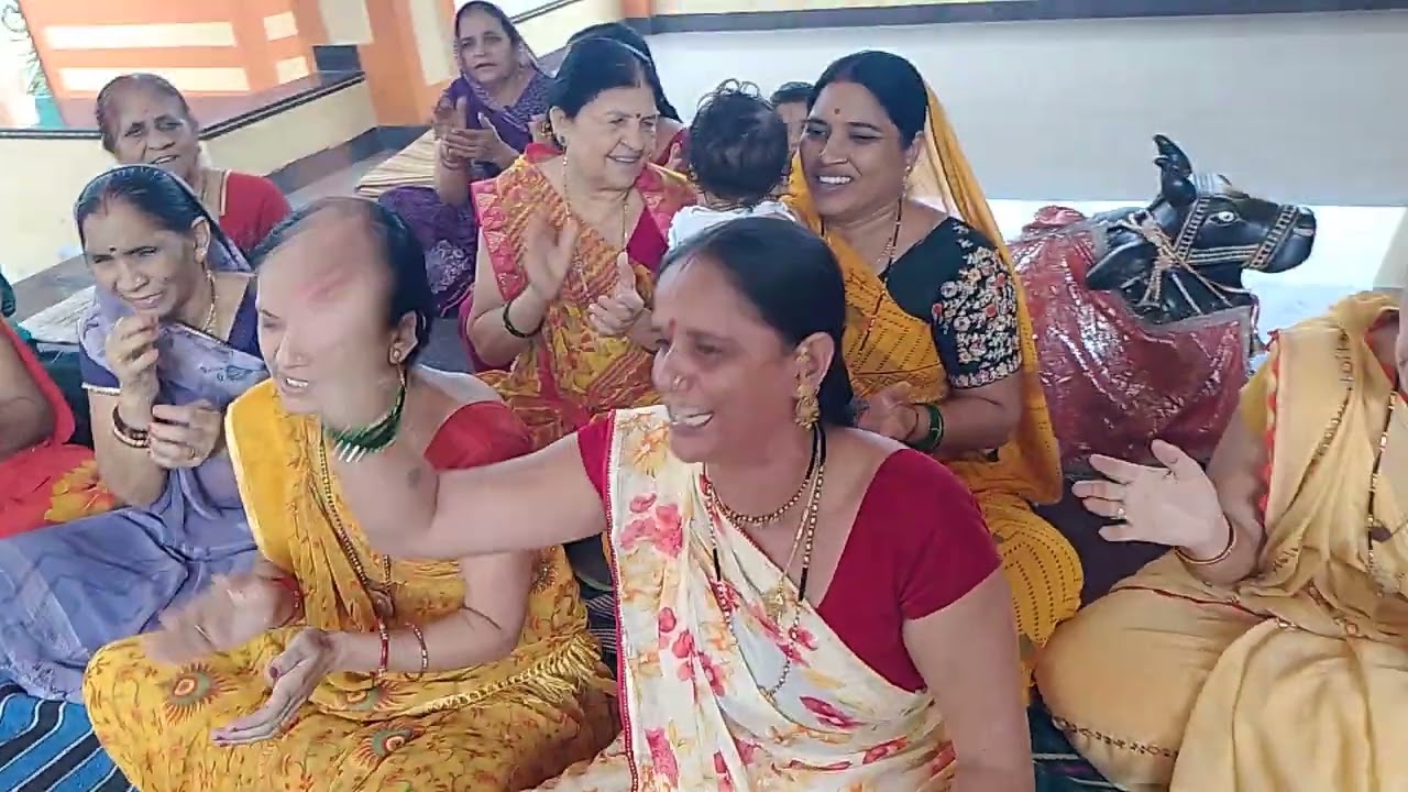 #निमाड़ी भजन#प्यारो 💯 लागे 💯 सबसे न्यारा लगे अपणू #निमाड़ #बड़ो प्यारो लागे