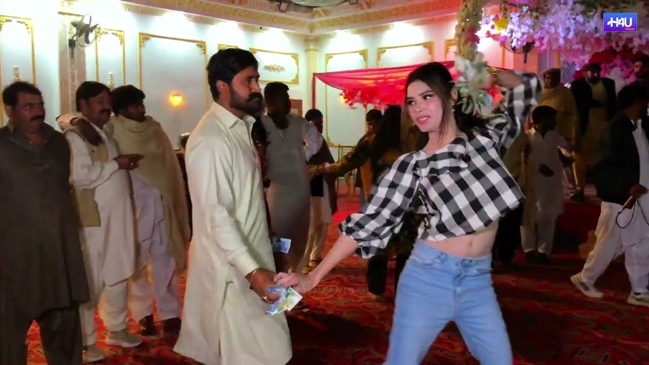 Dhola Auqat Ich Reh Zoya Khan Dance Performance 2026