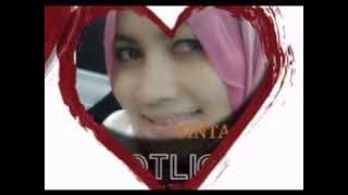 Rheina Kau Yang Ku Sayang