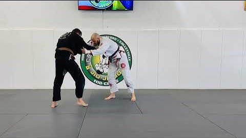 Active Guard Pull to De La Riva or Closed Guard by Greg Hamilton BJJ