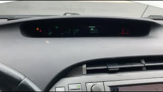 2 Ways Of Jumping Your Toyota Prius 12v Aux Dead or Low Battery & Won't Start Engine