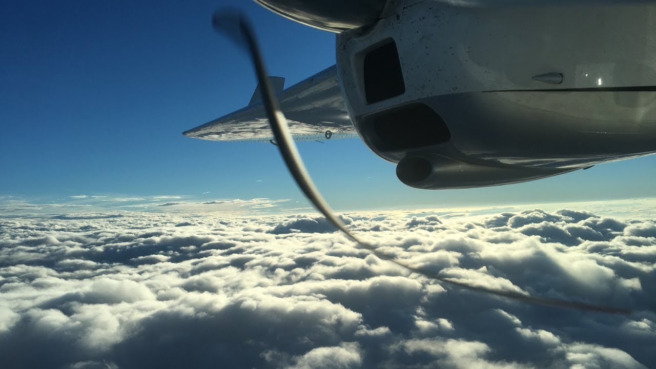 Arrival and VOR/DME approach to RWY 10 at EPPO (Poznań-Ławica) with ATC