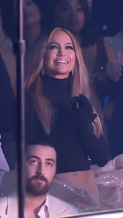 Jennifer Lopez Watches Shakira’s Performance #JLo #Shorts