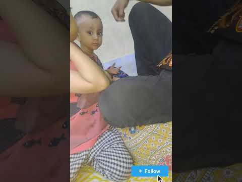 বাবার হাতে চকলেট, মেয়েদের মুখে হাসি 🍫· চকলেটের স্বাদে বাবার স্নেহের ছোঁয়া