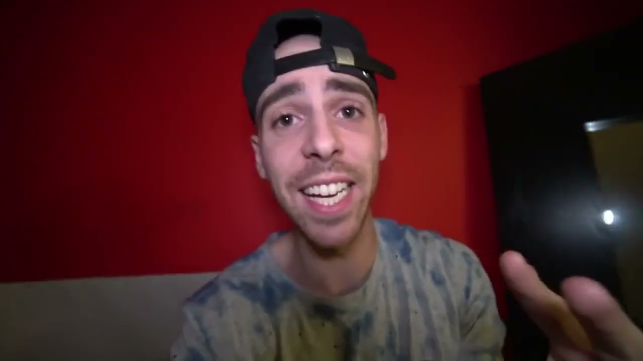 DO NOT PLAY THE DARK REFLECTION RITUAL AT 3AM!! PLAYING THE DARK REFLECTION RITUAL GAME (GONE WRONG)