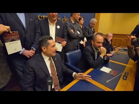 Video Conferenza del Comitato Remigrazione alla Camera, Pd, M5s e Avs occupano la Sala Stampa