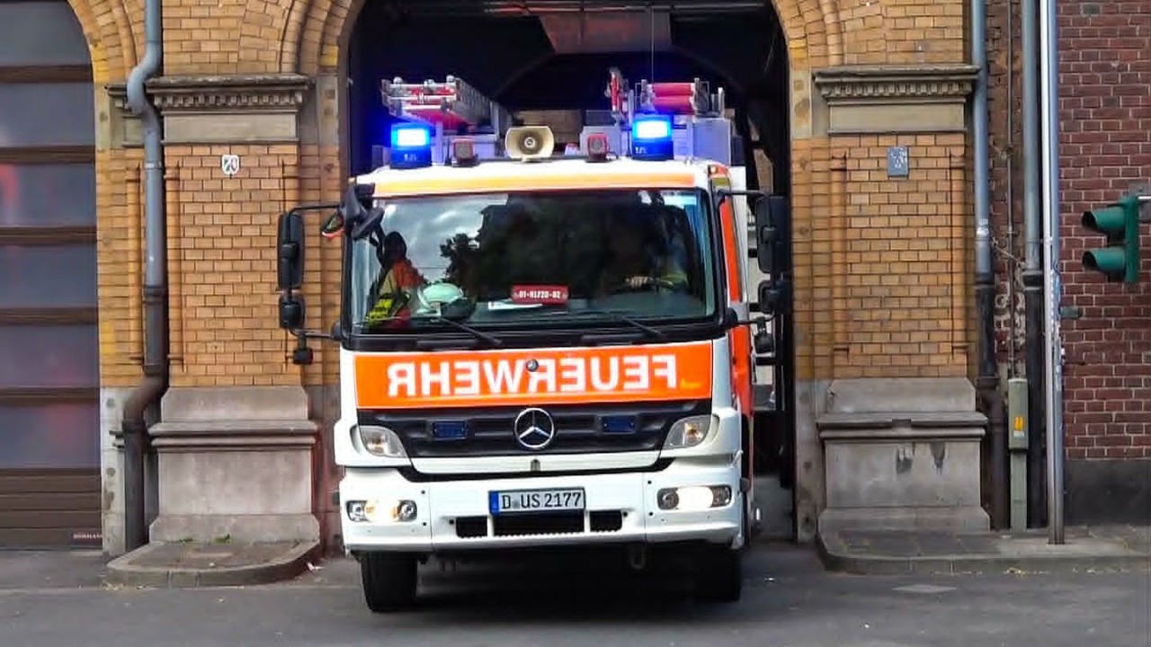 📟 🚨 Alarmfahrten an der FW 1 der Berufsfeuerwehr Düsseldorf