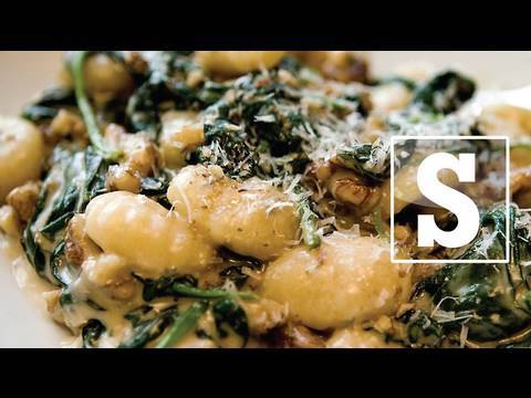 SPINACH AND BACON GNOCCHI RECIPE - SORTED | Sorted Food