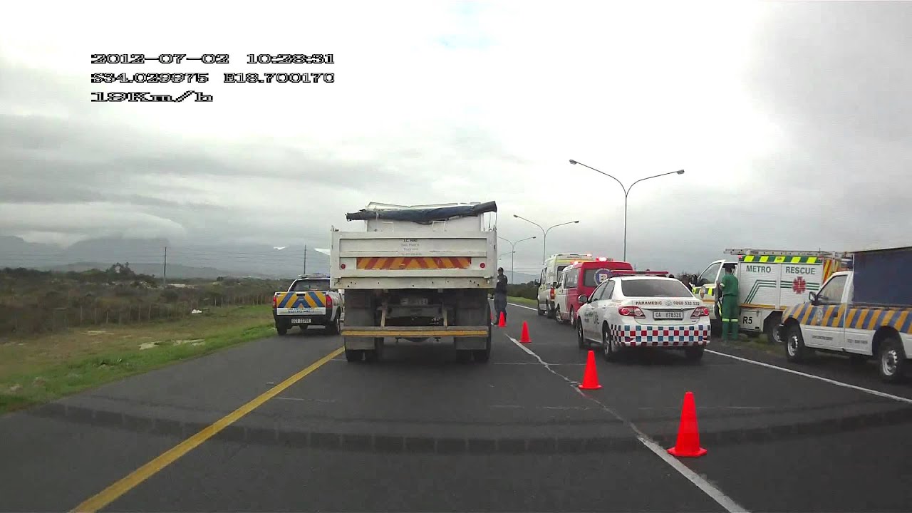 Bad Driving N2 outgoing near Spine Road offramp, Cape Town YouTube