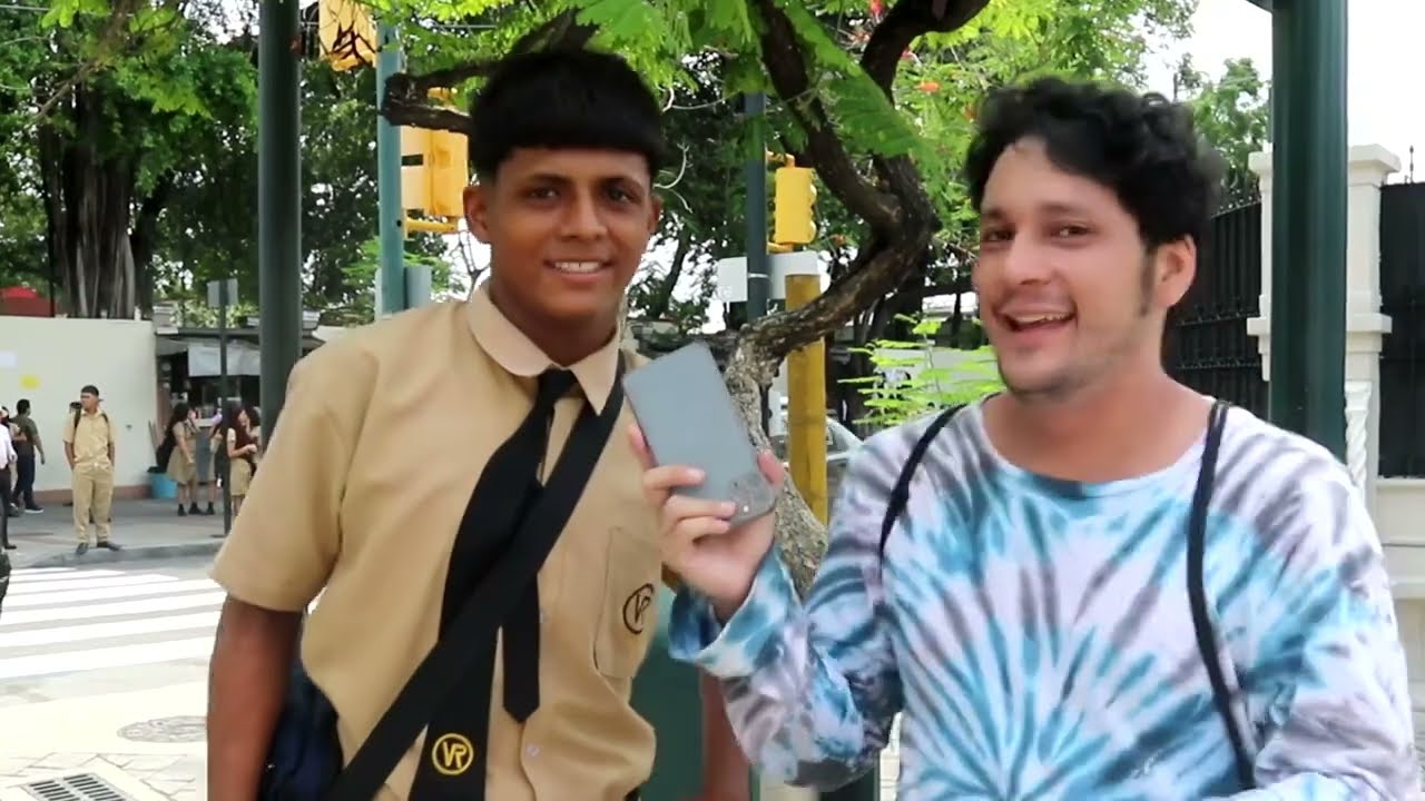 Primer día de Clases - ¿Qué es lo que más extrañaron del Colegio? Vicente Rocafuerte