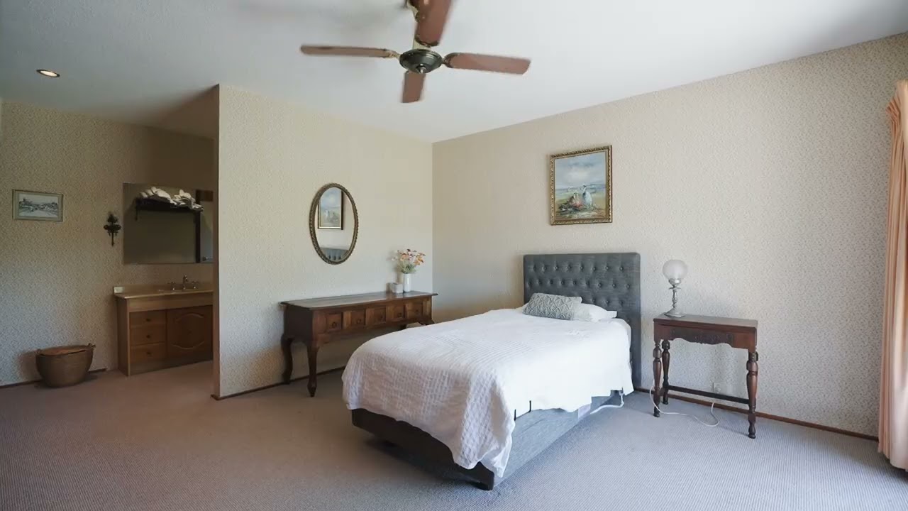 27 Korokan Road, Lilli Pilli