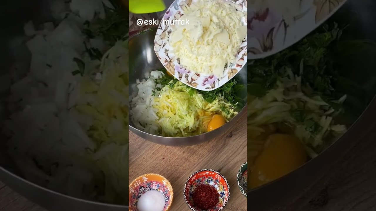 Kabak Keki (fırında kabak mücver) #keşfet #pratiktarifler #shortsvideo #yemektarifi #mücver #shorts Kabak Keki (fırında kabak mücver) #keşfet #pratiktarifler #shortsvideo #yemektarifi #mücver #shorts