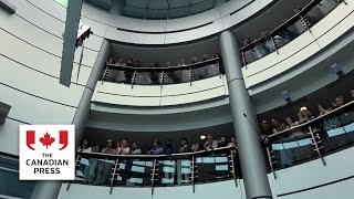 Artemis II crew gets hero's welcome at Canadian Space Agency headquarters