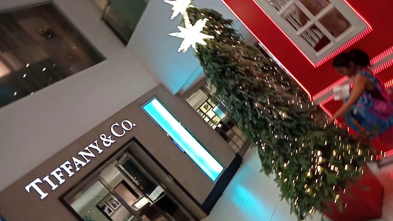 Rustan's Shangri-La Plaza Shaw Boulevard cor. EDSA Christmas Season 2019