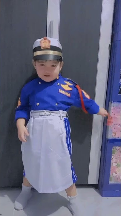 Pake baju cita~cita mau sekolah pelayaran