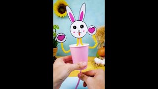 ЛЕГКО! DIY Милая игрушка кролик из бумажного стаканчика и соломинки #shorts #diy