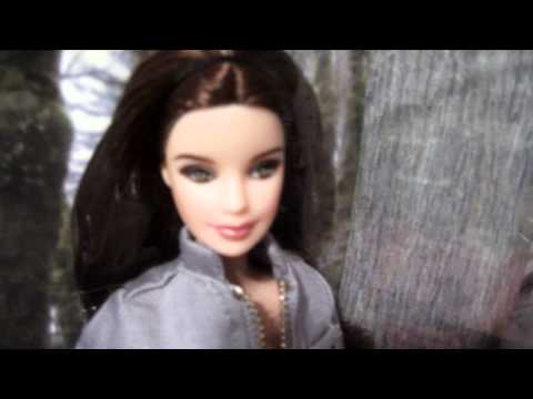 Disney ZOMBIES Dolls - BARBIE & KEN Transform into Addison and ZED - Toy  Transformations 