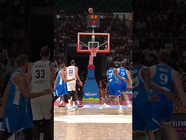 Neverovatna trojka Novaka protiv Italijana!