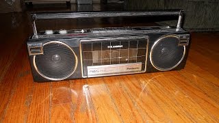 1980s Panasonic FM25 Boombox