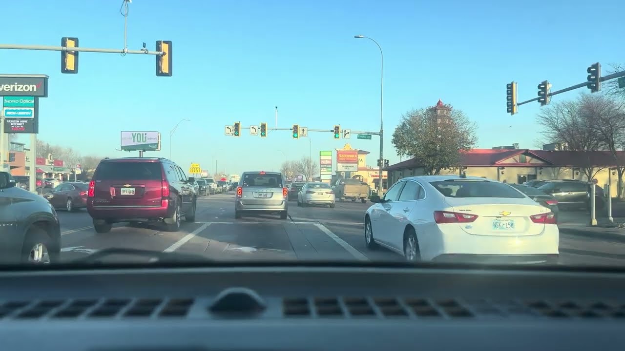 Trip to Sioux Falls Convention Center from The Empire Mall: Sioux Falls, South Dakota, USA