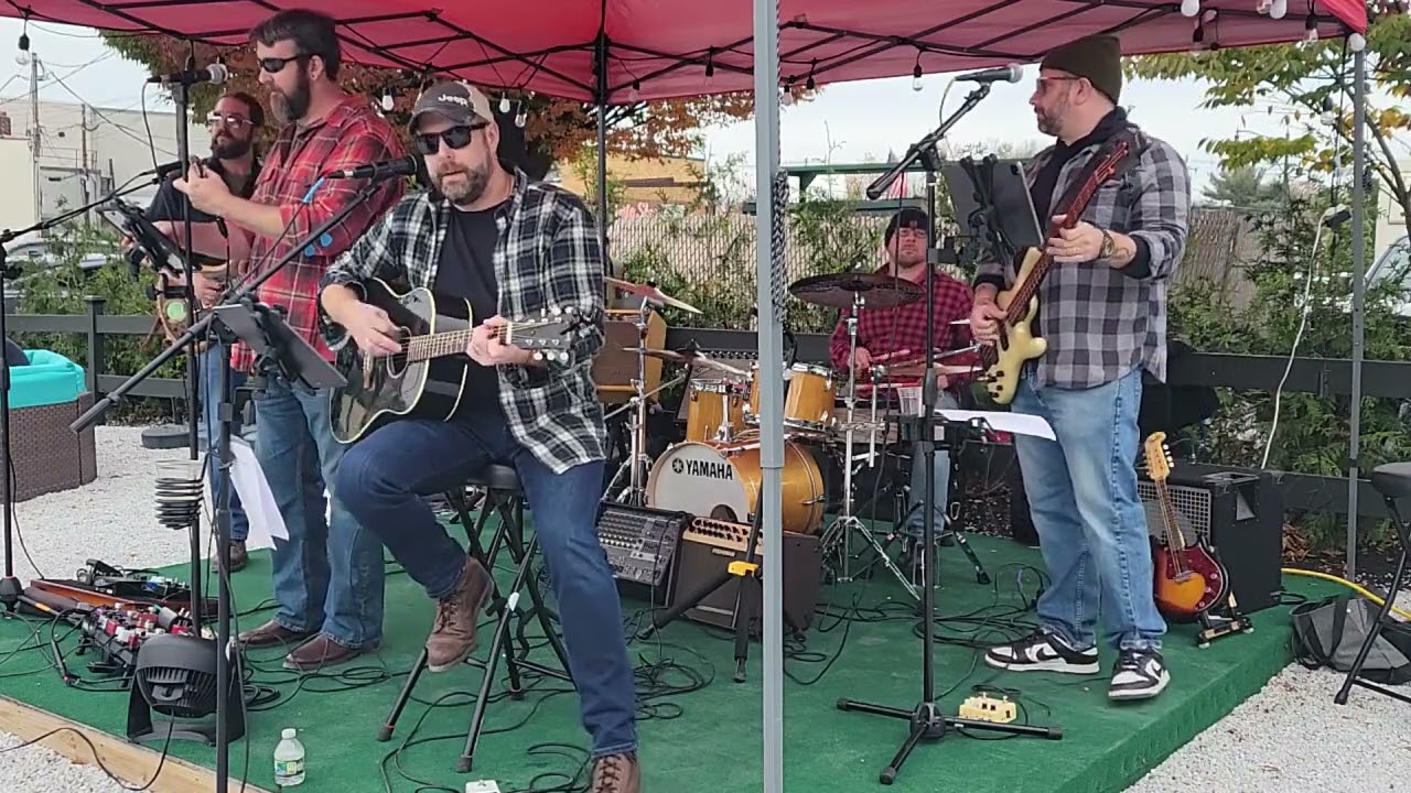 04 Bertha 2023-11-04 Turkey Mountain Brothers @ Diamond Spring Brewery Denville NJ