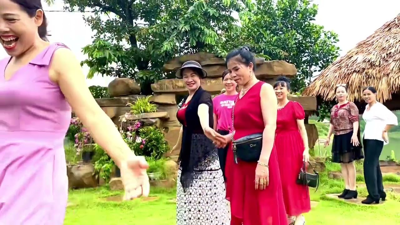 Buổi pichnich vui vẻ của CLB Nghệ thuật-Khiêu vũ Vạn Hoa Lục Ngạn ❤️