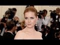 Firstclass move amy adams gives up seat to soldier