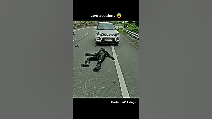 LIVE BIKE CRASH💔KTM RC390 || BIKE CRASH WITH CAR😢 #youtubeshorts #bikeride #crash #motovlog #shorts