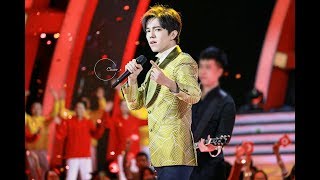 [Vietsub + Engsub] Hoa Nhài - Jasmine 『Dimash ft WuTong』 @BTV_Chinese_New_Year_Gala Resimi