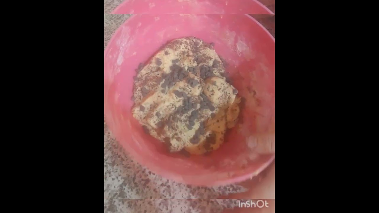 Voici mes cookies au chocolat noir et pépites de chocolat#gateau#facile#delicieux#😋😋😋😋😋